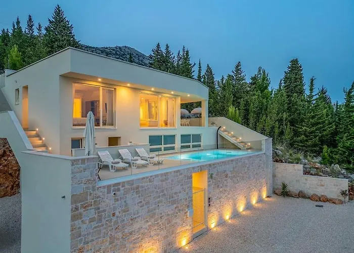 Mara Ondo * Starigrad Paklenica