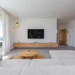 Mara Ondo *