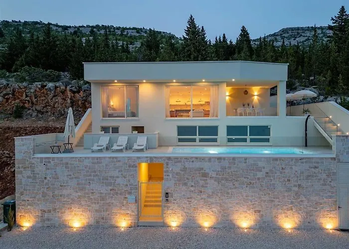 Mara Ondo Starigrad Paklenica