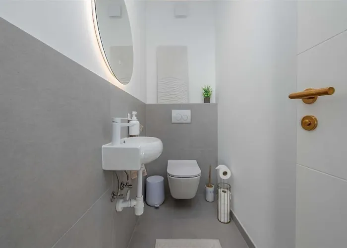 Mara Ondo Villa Starigrad Paklenica